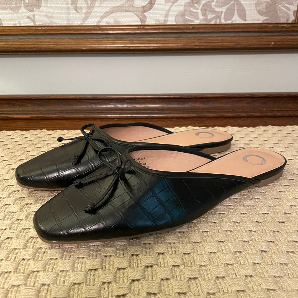 Black mules